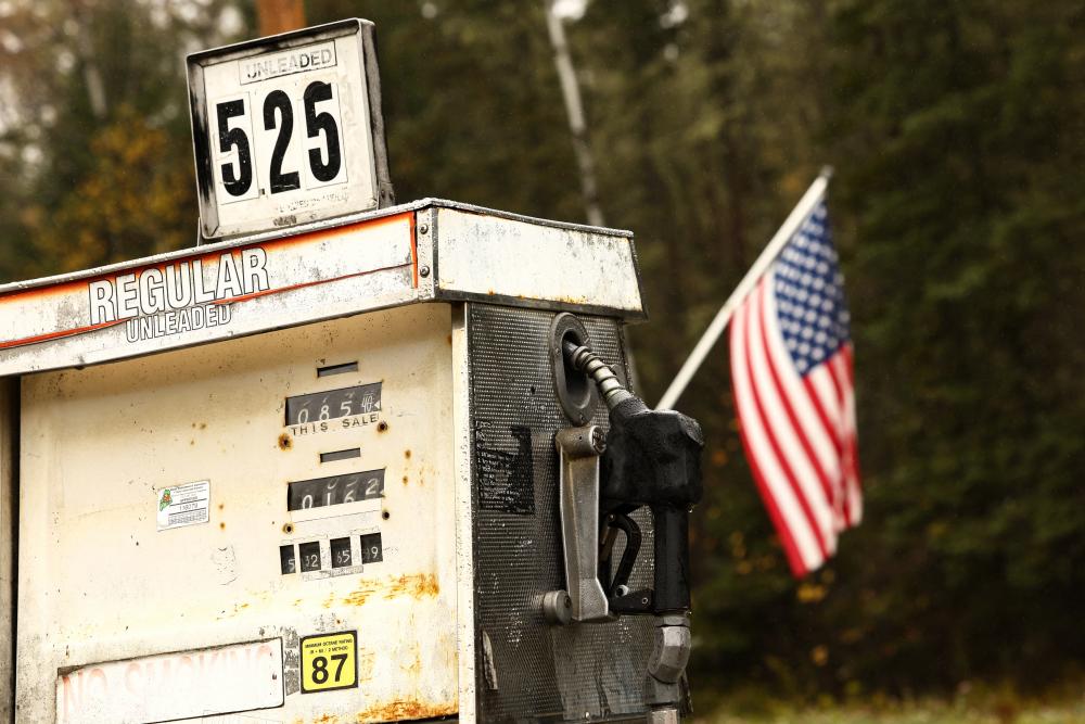 Trump's Gas Price Promises Face Midterm Reality Check