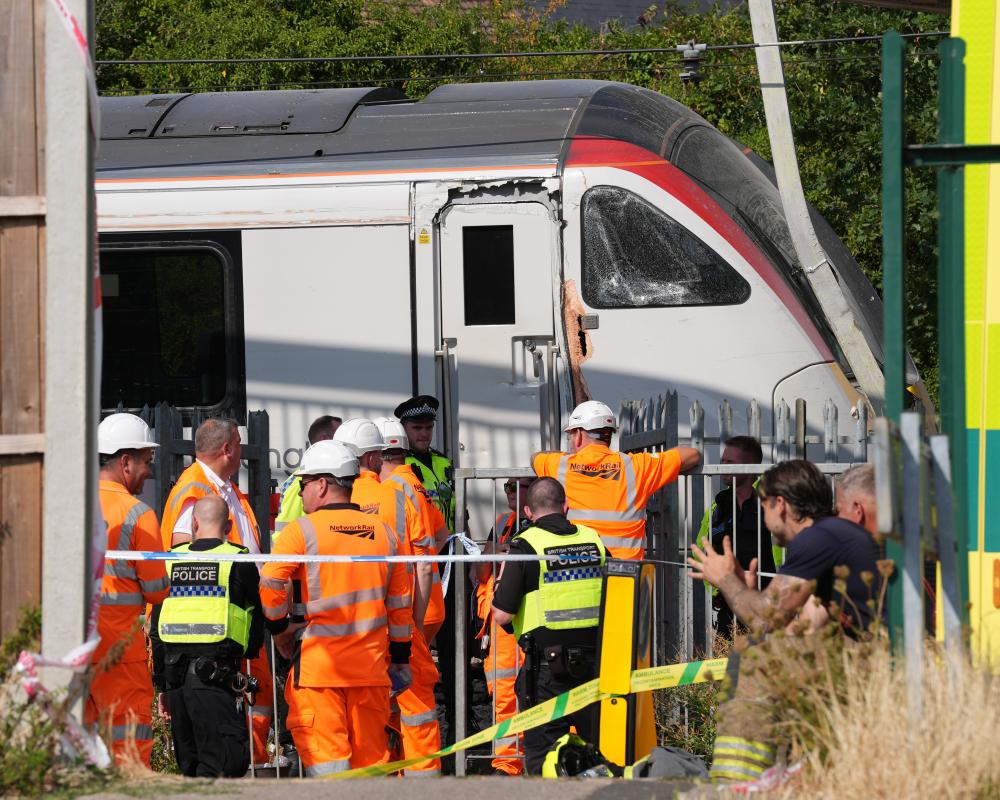 Rail Heatwave Derailments: Safety Challenges and Network Response