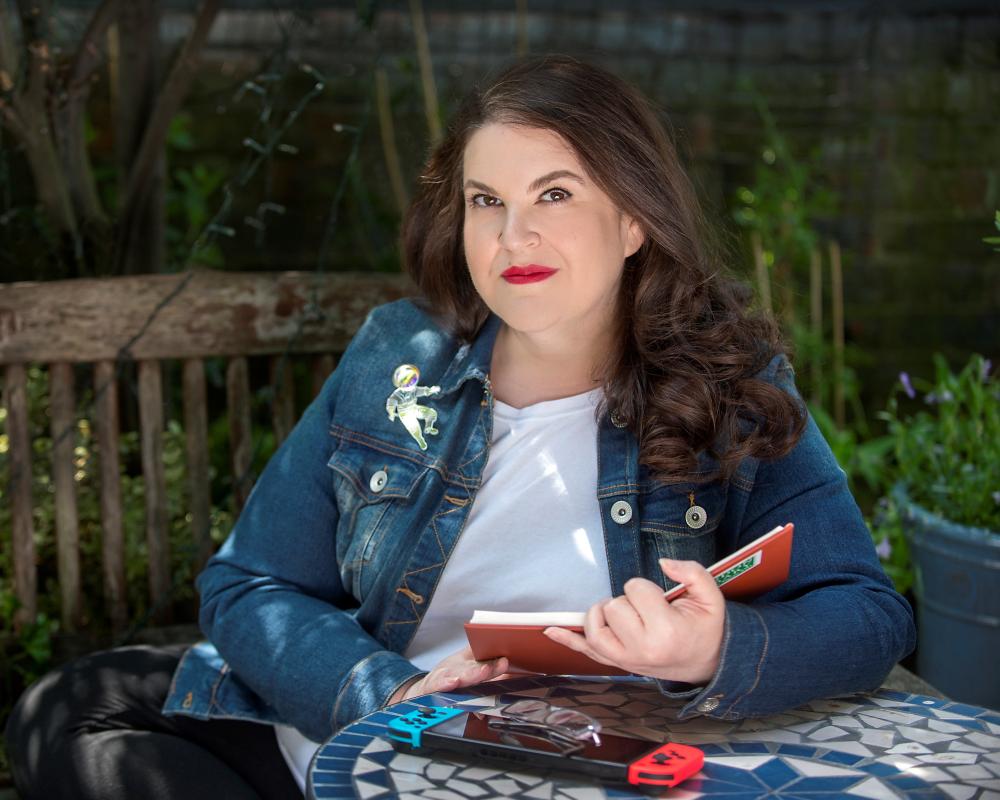 The Strangers by Naomi Alderman: A Bold Grief Memoir Review