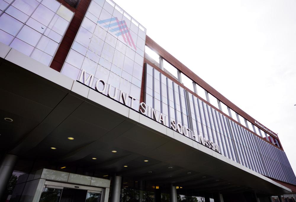 Glenn Dubin Exits Mount Sinai Board Amid Epstein Scrutiny