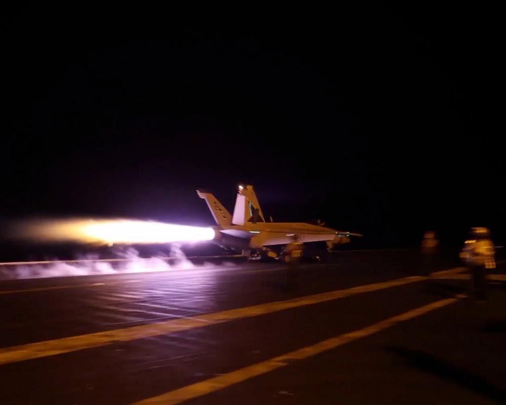 US Iran Strikes Escalate as Peace Efforts Under Threat