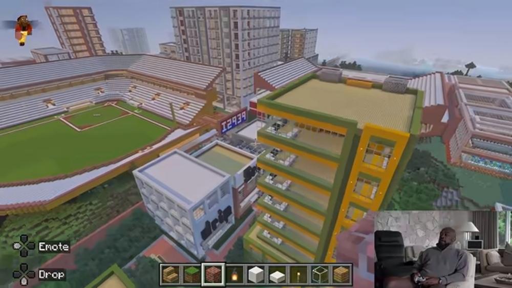 Mike Tomlin's Minecraft City: A Super Bowl Champ's Masterpiece