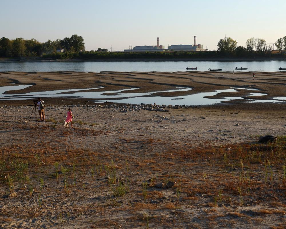Hungary Nuclear Plant Shutdown Risk: Drought Crisis Update