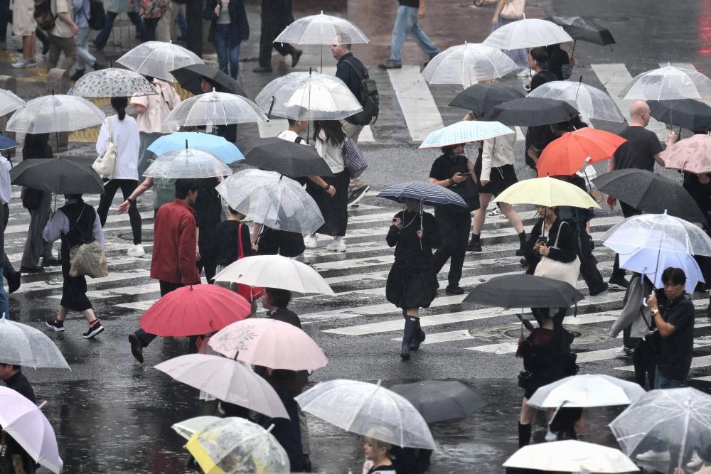Tokyo Rain Fatigue: Record 35 Days of Showers Impact
