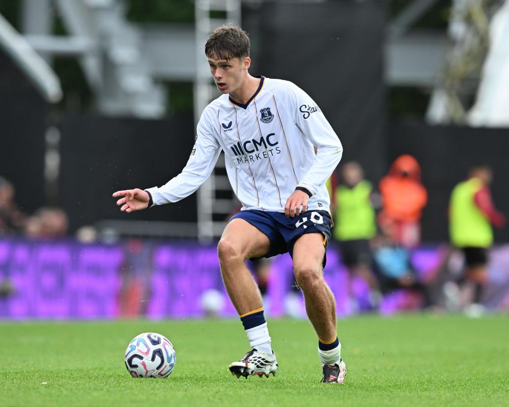 Everton Transfer News: Moyes Insists on Keeping Stars Amid Forest Bid