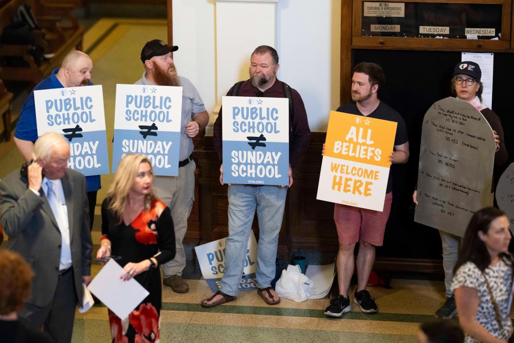 Teachers Defy Ten Commandments Classroom Mandates in Public Schools