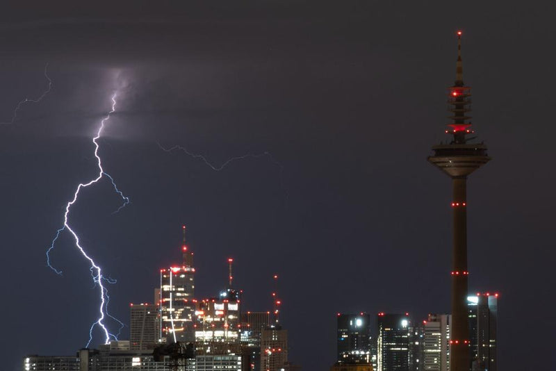 Record Atmospheric Water Vapor Levels Raise Extreme Weather Risks