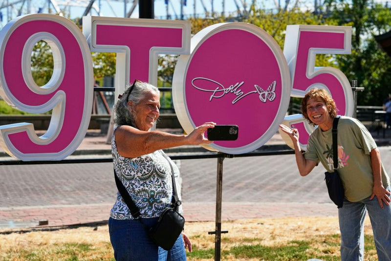 Dolly Parton Day Declared Across US Cities and States on 9/25
