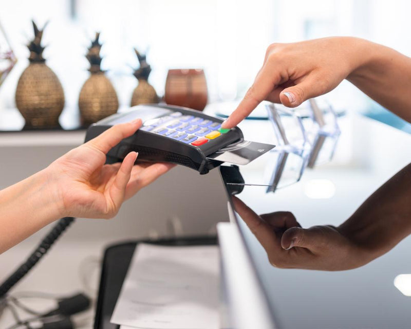 US Credit Card Debt Hits $1.26 Trillion, Near Record High