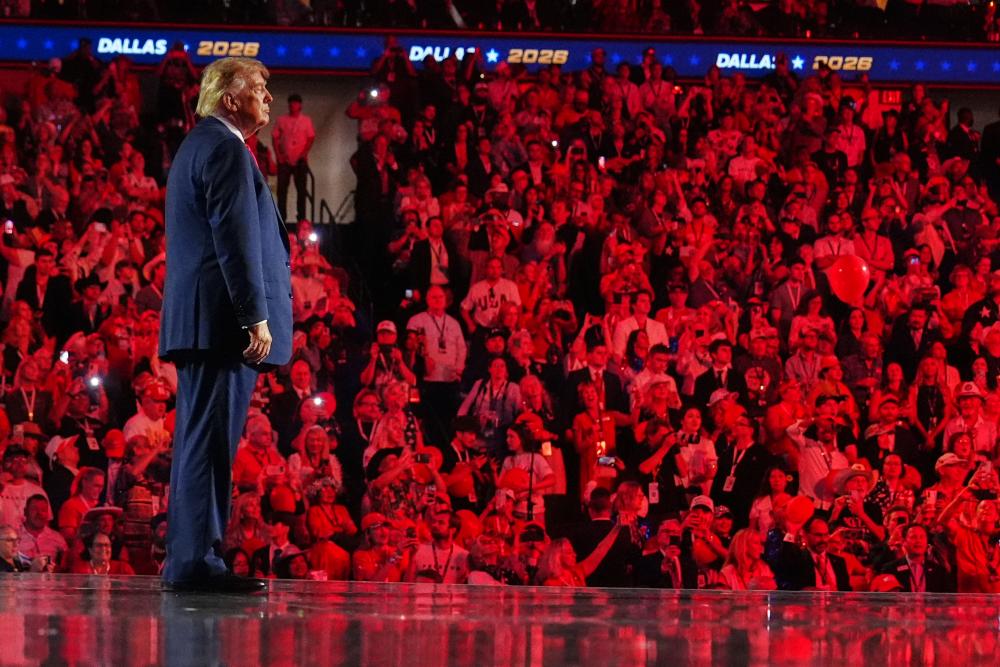 Trump Personality Cult in Dallas: Will It Power GOP Midterm Success