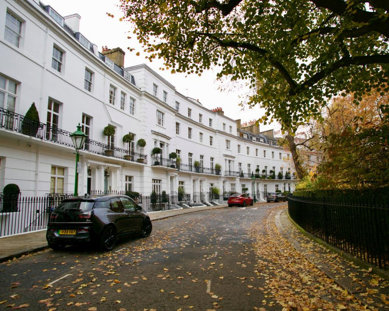 London Mansions Struggle to Sell as Luxury Property Prices Drop