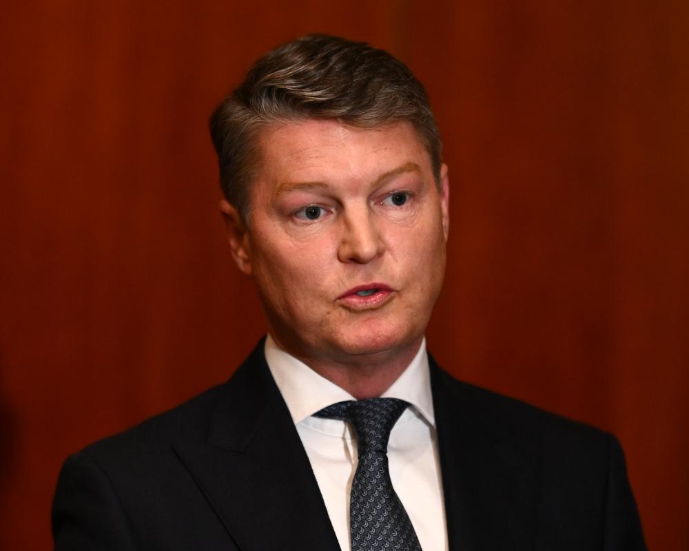 Victoria Premier Ben Carroll Forgets to Pay for Petrol, Sparks Police