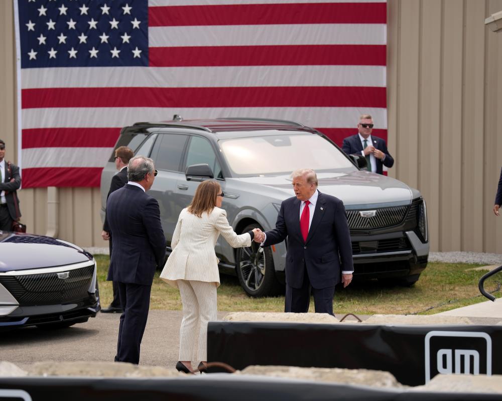 Trump White House Orders 250 Luxury SUVs Amid Affordability