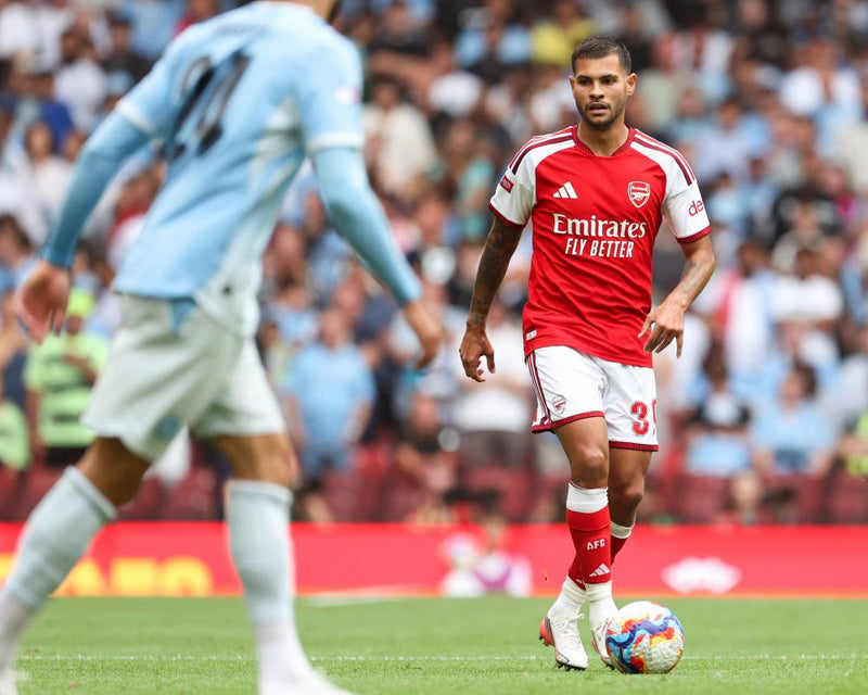 Arsenal Midfield Depth Sends Title Warning to Rivals