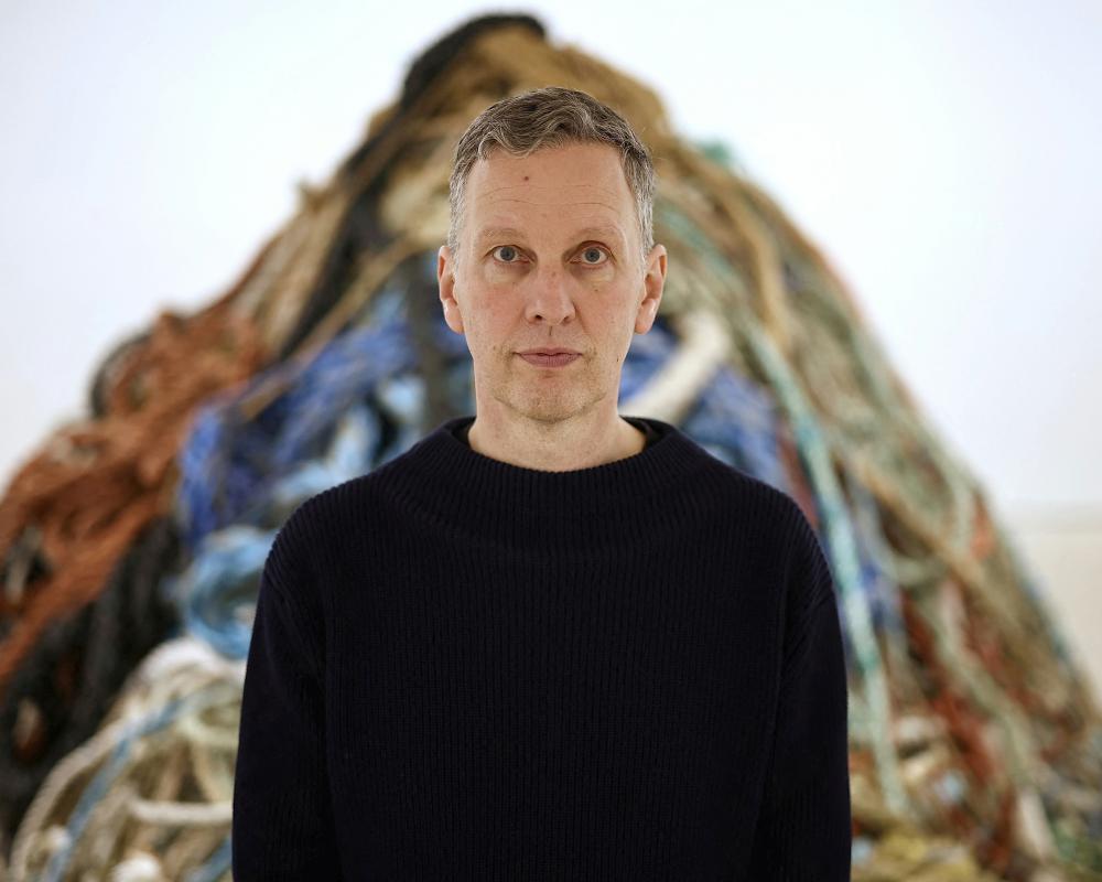 David Shrigley London Exhibition Brings Humor to Old Masters