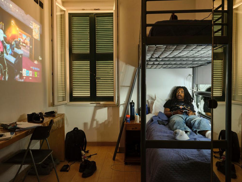 Gen Z's Private Lives vs Public Posts: A Photographic Look