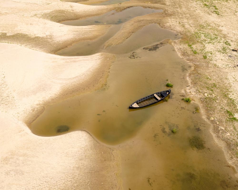 2025 Driest Year for World Rivers: Global Water Crisis