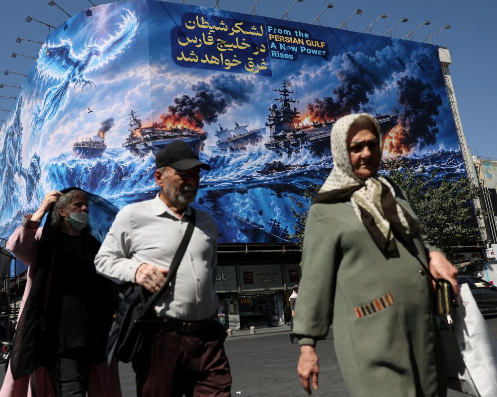 Trump Faces Tough Choices on Iran Hormuz Reopening Deal