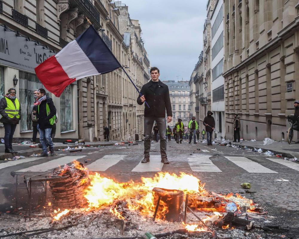 Why France's Gloom Is Shaping the 2027 Presidential Election