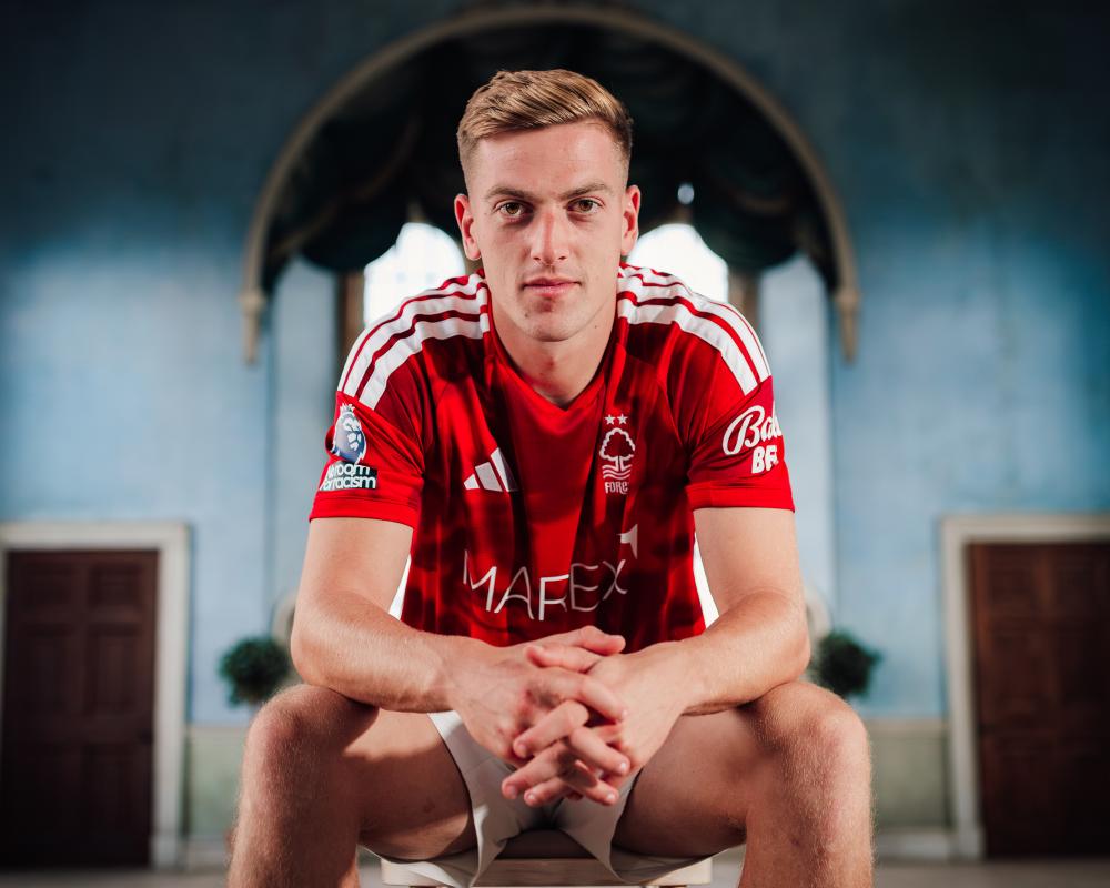 Liam Delap Seals £45m Nottingham Forest Move from Chelsea