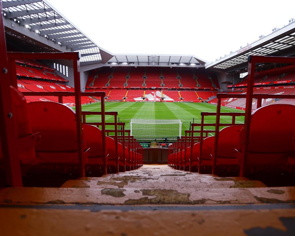 Football Clockwatch: Liverpool v Fulham, Chelsea v Hull City Live