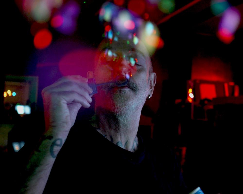 Douglas Gordon Documentary Review: Inside the Artist's Mind