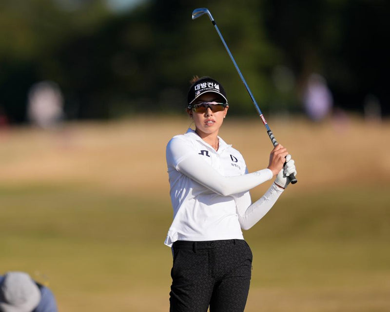 Yealimi Noh Leads Women's Open by Three Shots After Ryu Stumbles