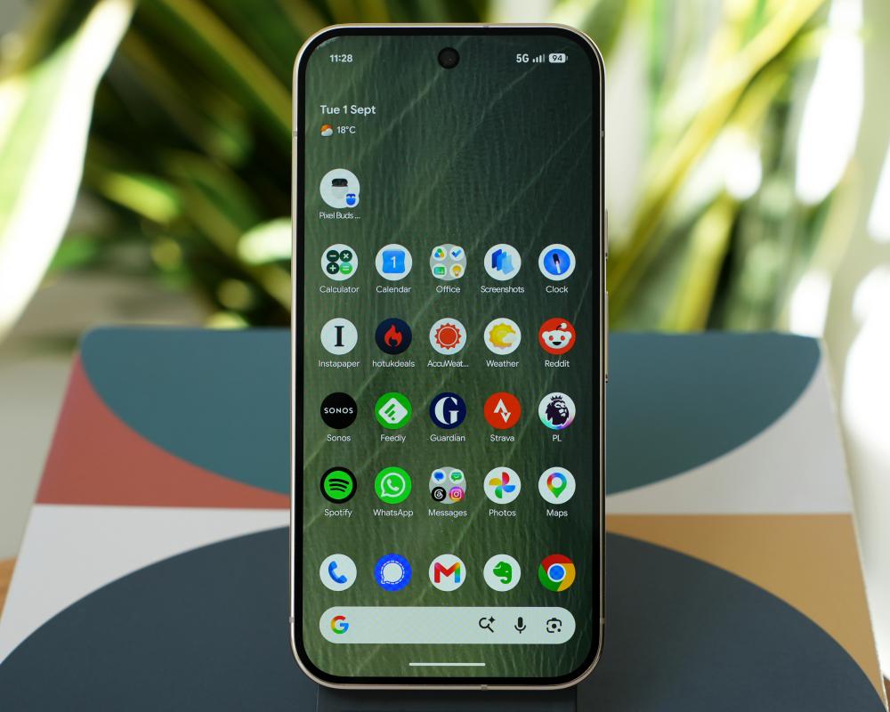 Pixel 11 Pro Review: Google's Best Pocket Camera Goes Customisable