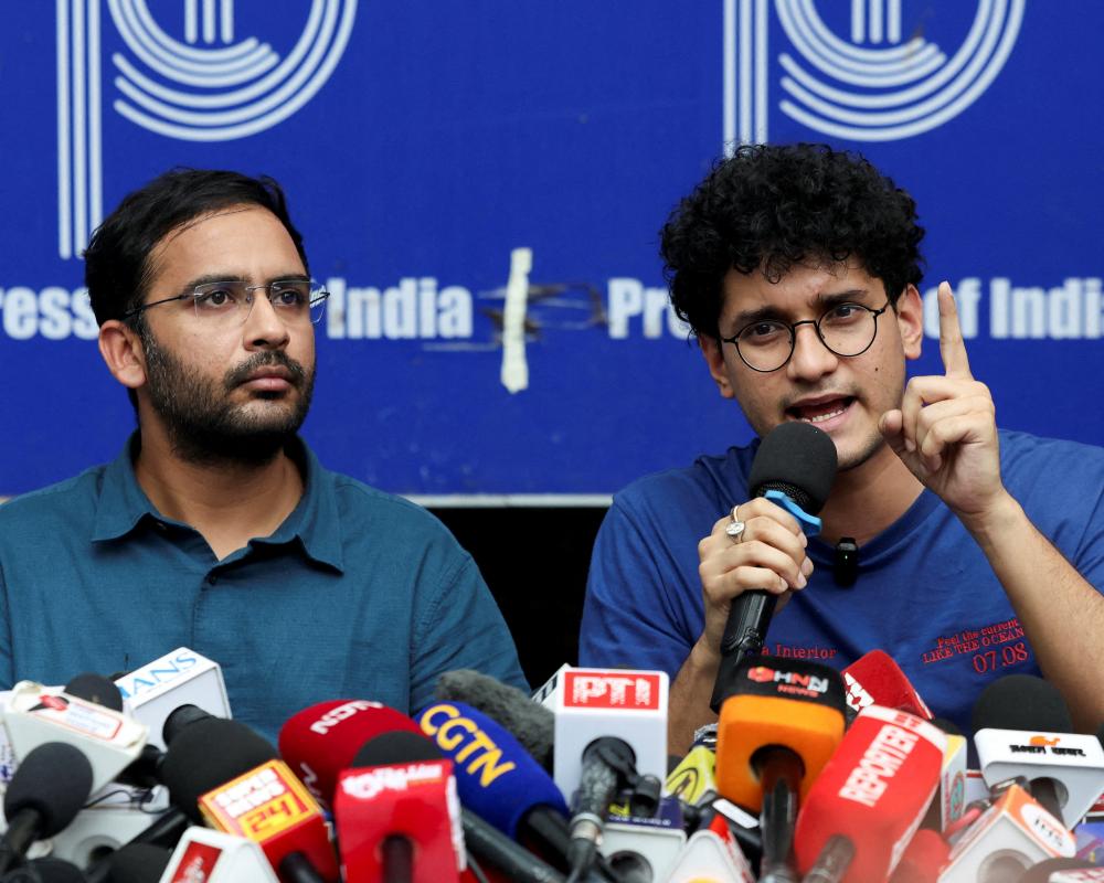 India Protests: Cockroach Party Leaders Accuse Modi of War on Citizens