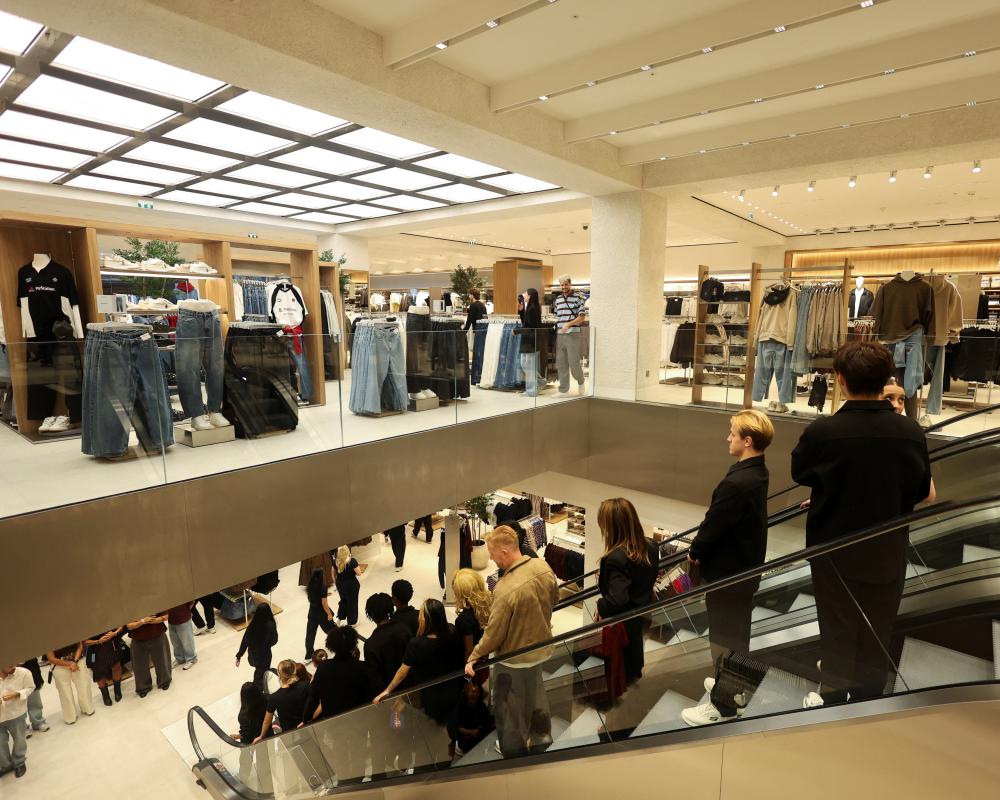 Zara Owner Launches Lefties in UK to Rival Primark with Robot Tech