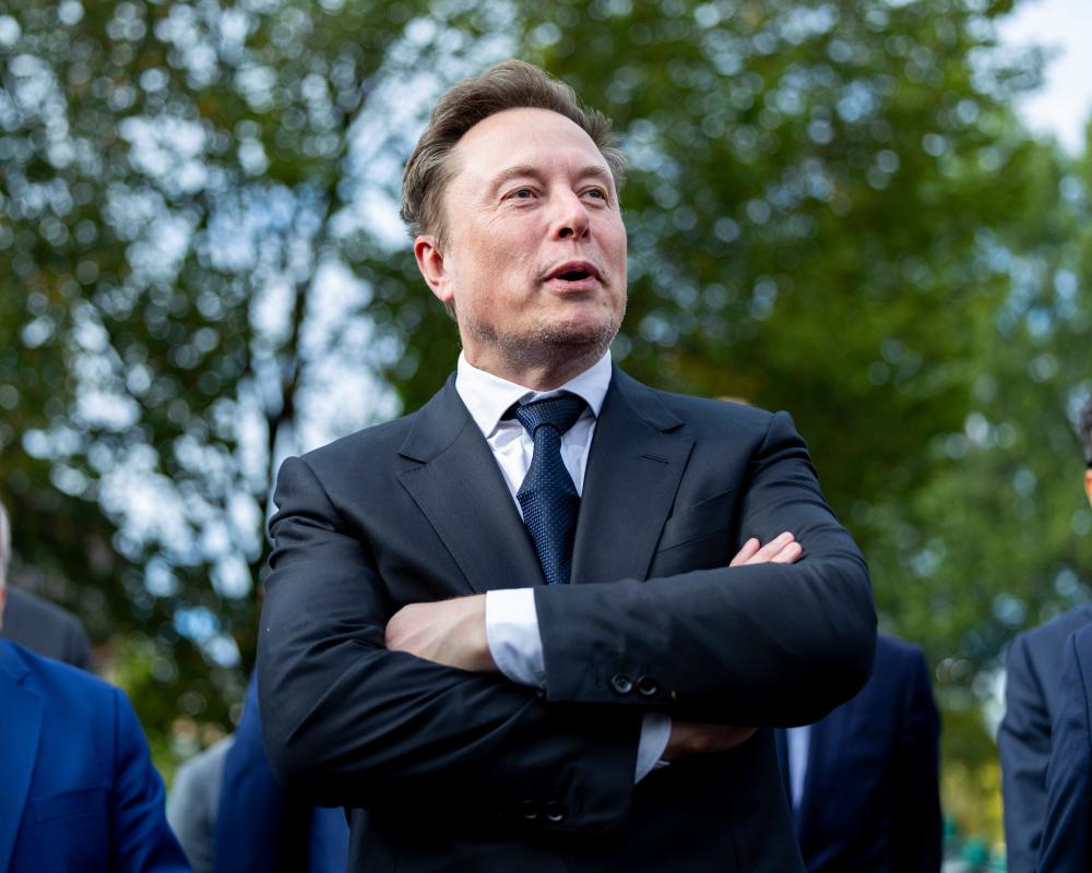 Elon Musk's Cyber Psychosis: What AI Users Need to Know