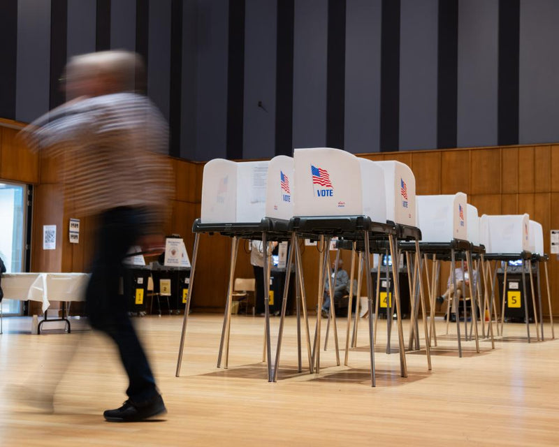 Trump and Allies Try to Change the Subject as Midterms Loom