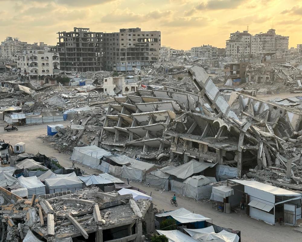Gaza Ceasefire Deal Stalls as Netanyahu Demands Hamas Disarm