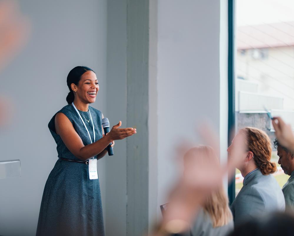 MBA Experience That Prepares Graduates for Senior Leadership Roles