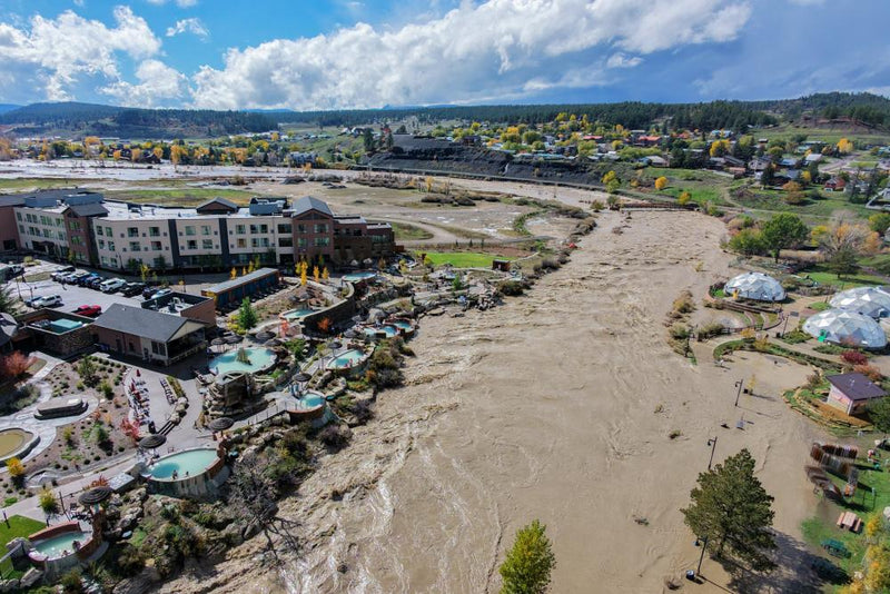 Severe Flooding in US West Triggers Rooftop Rescues and Evacuations