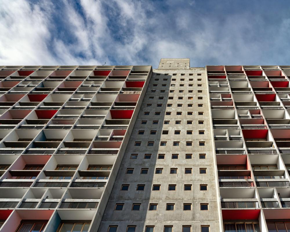 Le Corbusier Social Housing Fails in Extreme Heat: A Modern