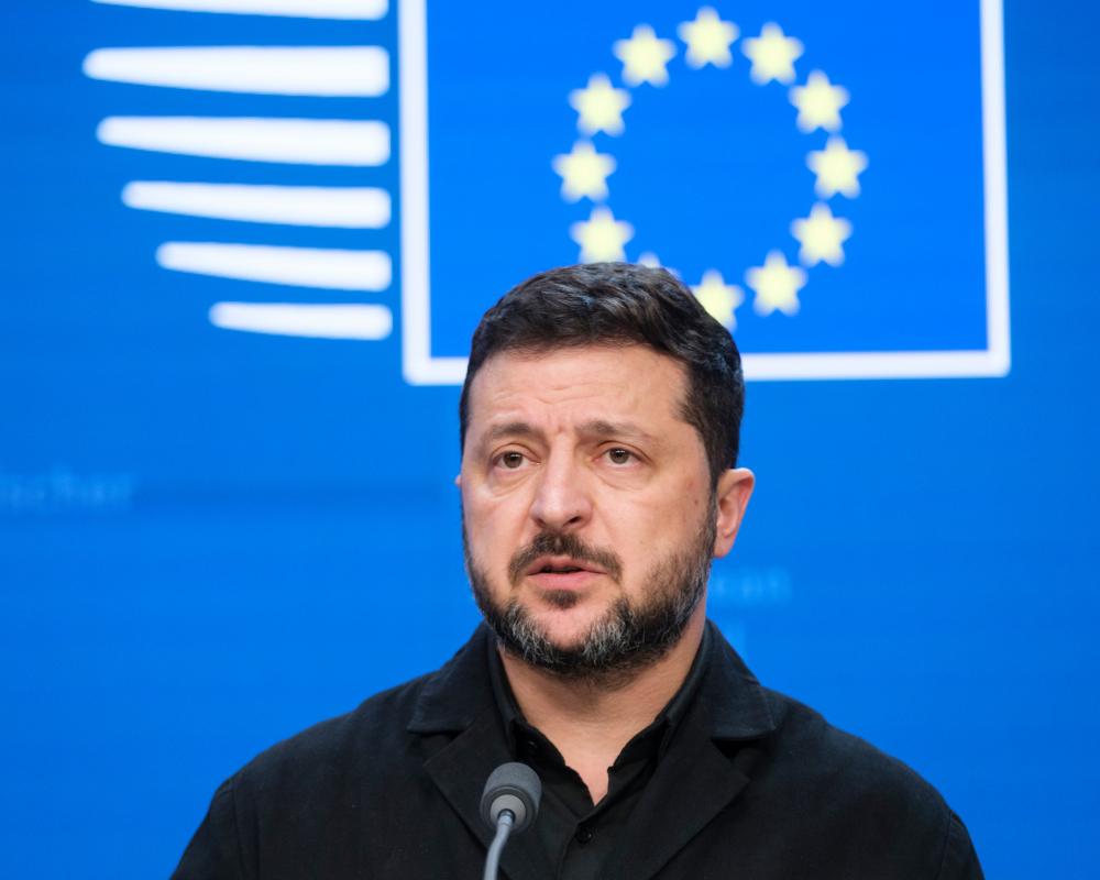 Trump's Russia Sanctions Pause Will Intensify War, Zelenskyy Warns