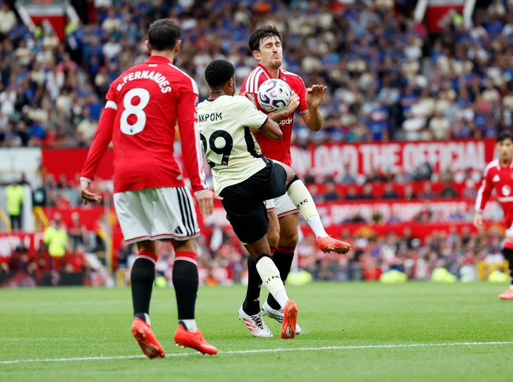 Howard Webb Calls Accidental Handball Law a Nonsense