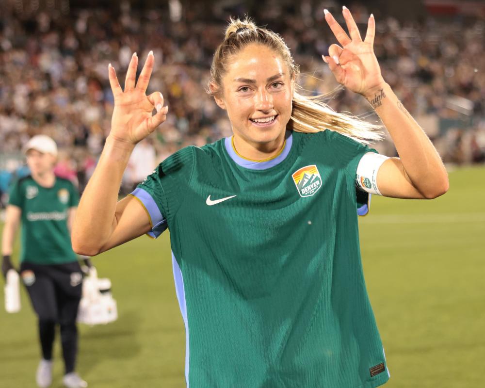 Janine Sonis: Denver's 63,000 Fans Prove Women's Soccer Overdue
