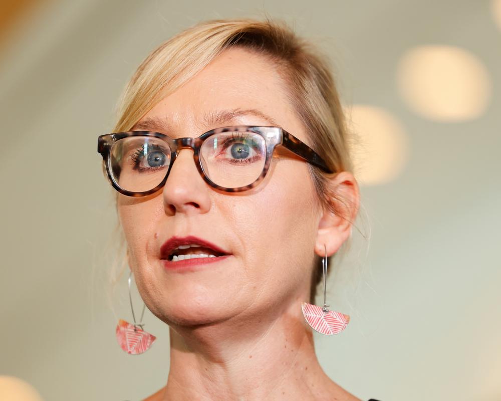 Larissa Waters Resigns as Greens Leader Due to Ill Health