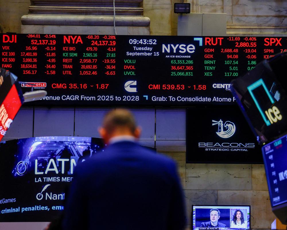 Global Bond Sell-Off Deepens as US Economy Fears Grip Markets