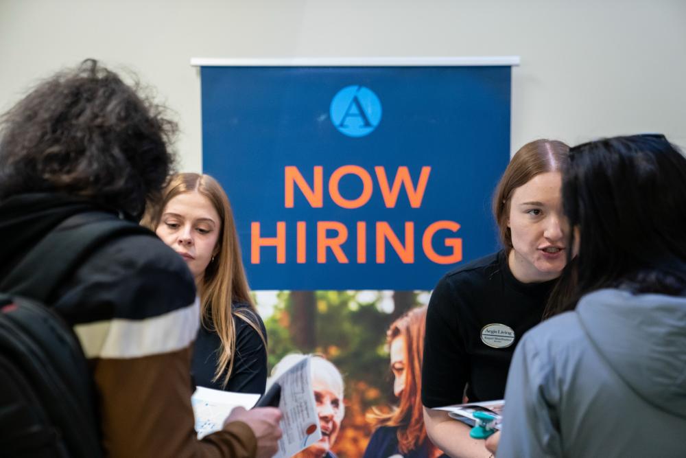 US Jobs Report July 2024: 23K Jobs Lost, Fed Rate Cut Odds Rise