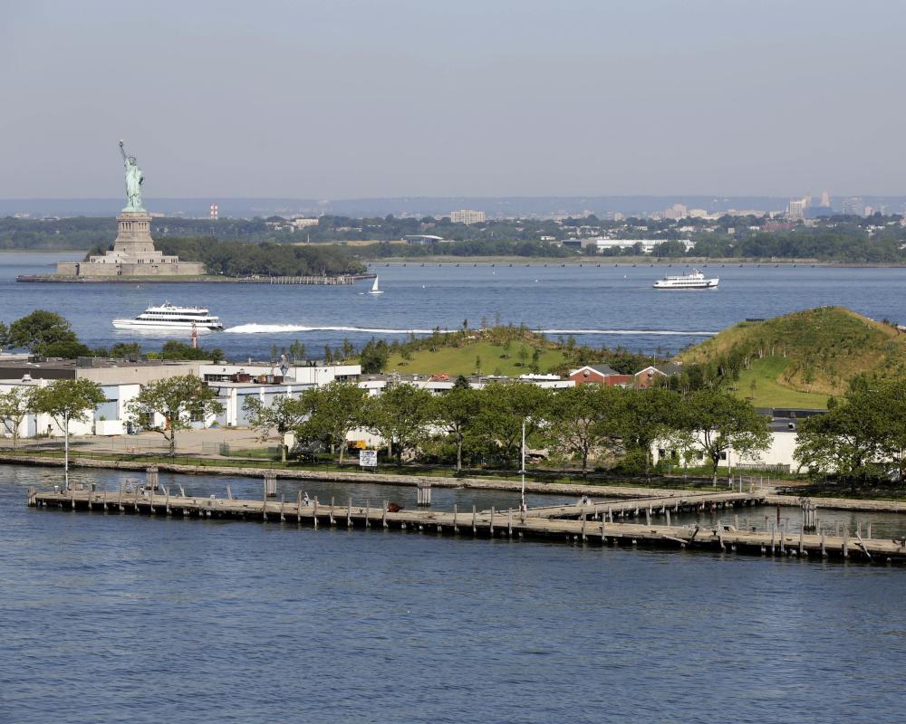 Boat Capsizing Charges: Captain Faces Reckless Endangerment After
