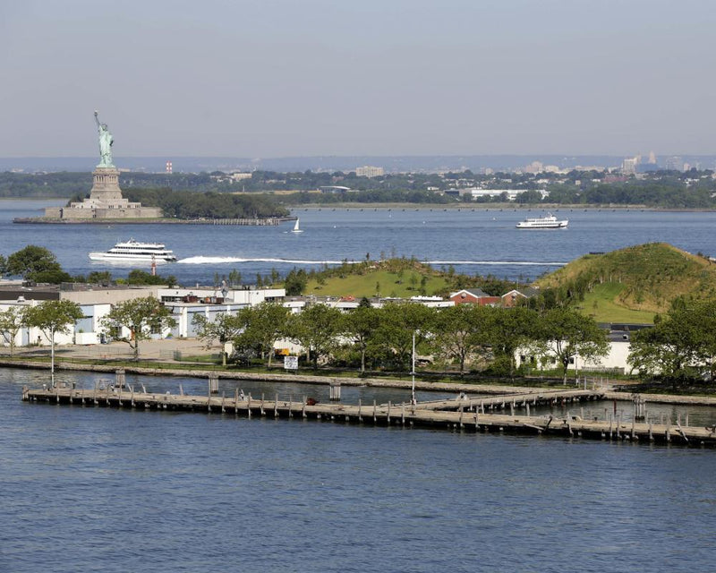 Boat Capsizing Charges: Captain Faces Reckless Endangerment After