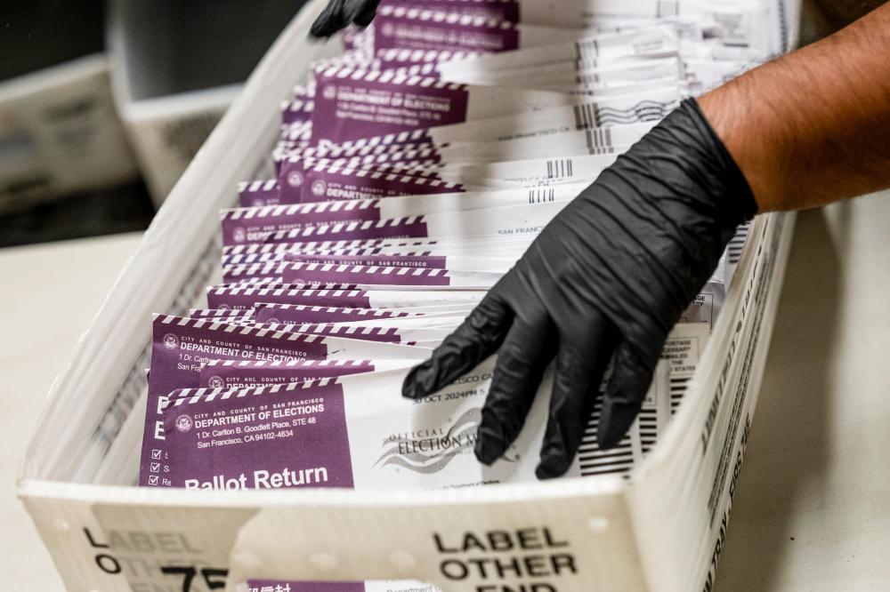 DOJ Charges 28 Green Card Holders in California Voter Fraud Case