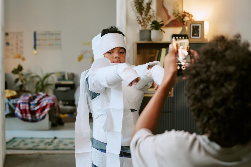 Last-Minute Halloween Costumes That Won't Haunt the Environment