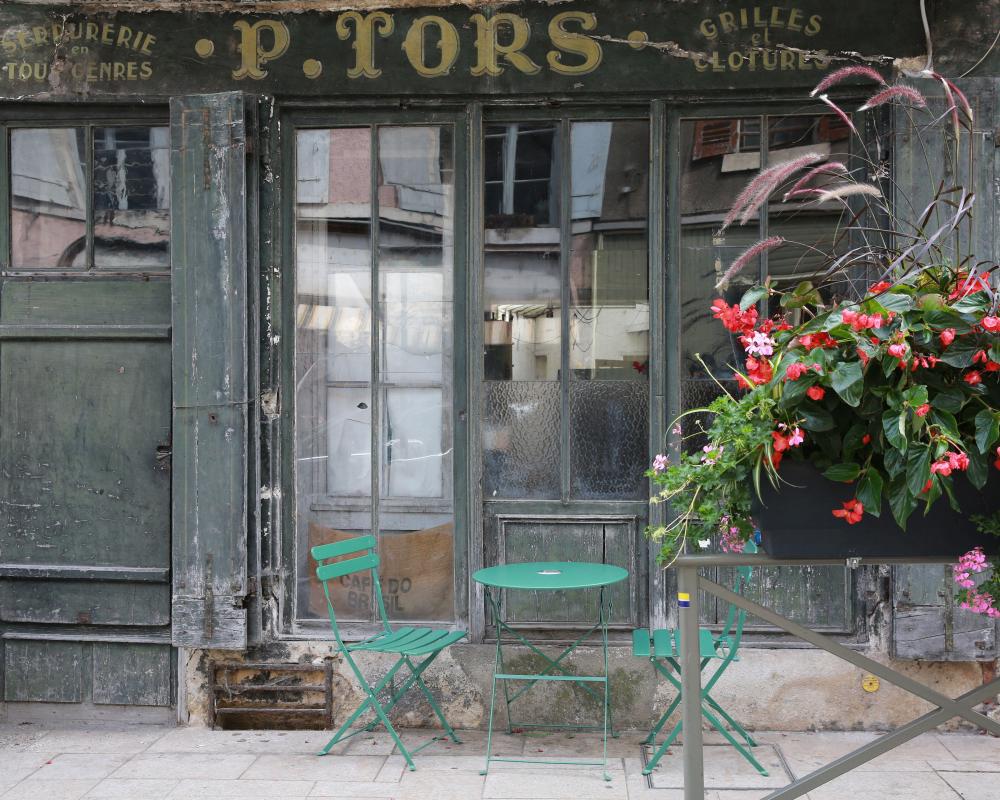 French Sunday and Italian Month Off: Work-Life Balance Lessons