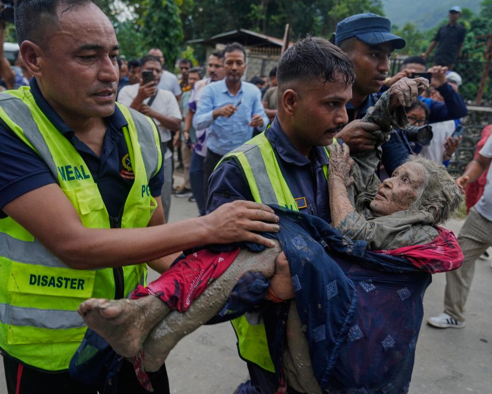 Nepal Flood Disaster: Death Toll Rises, Hundreds Missing After Glacial