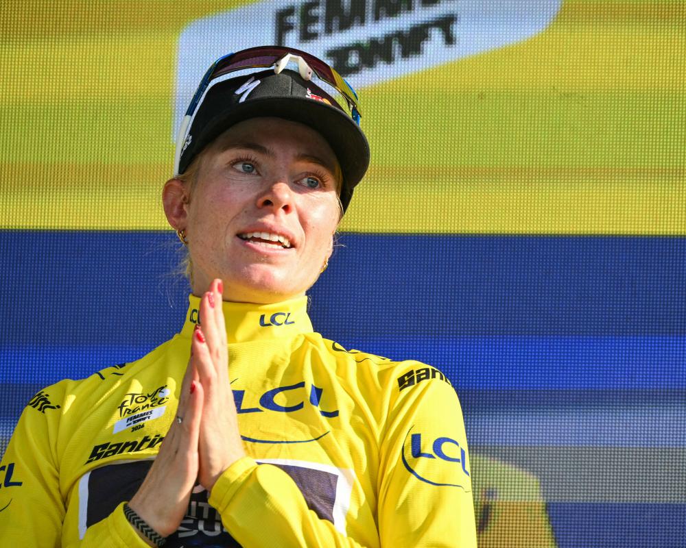Tour de France Femmes: Vollering's Late Attack Seizes Yellow from