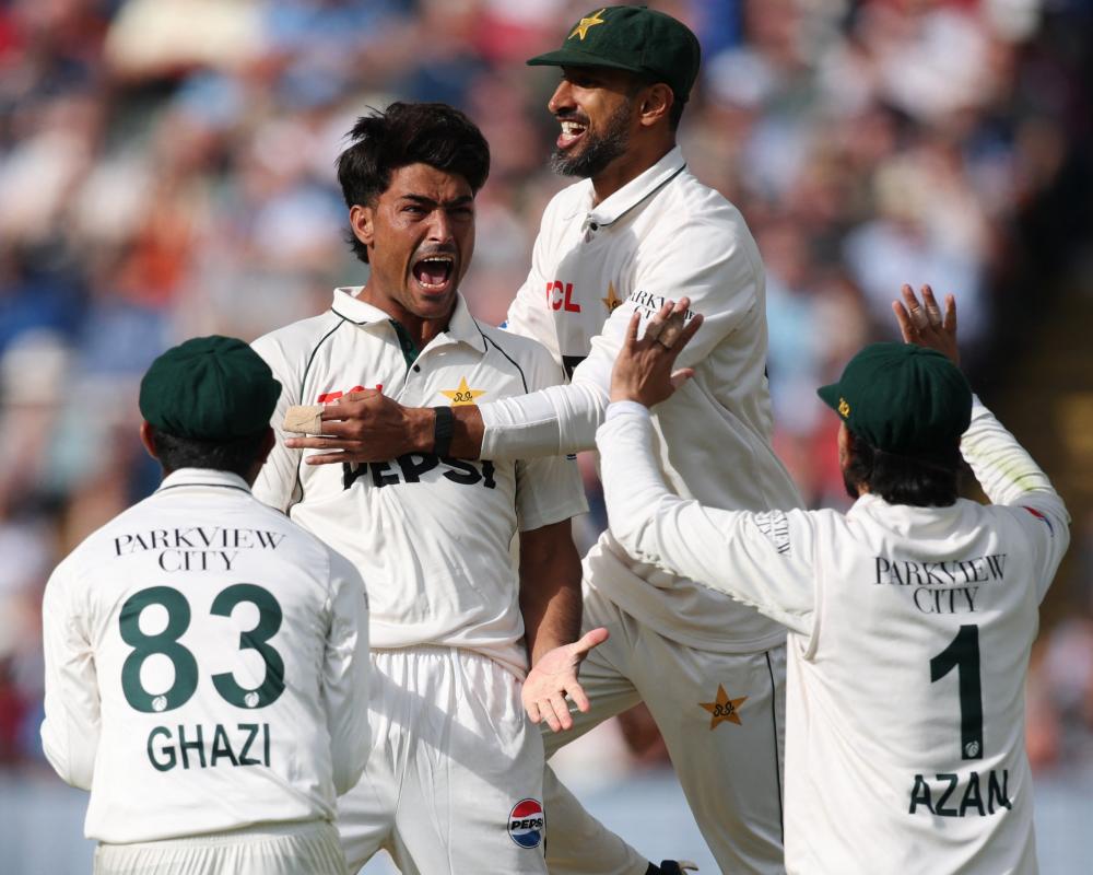 Babar Azam's Struggle and Razaullah's Audacity in Pakistan Cricket